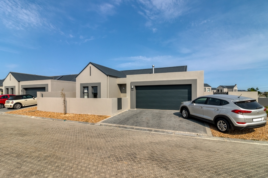 3 Bedroom Property for Sale in Aan de Wijnlanden Western Cape
